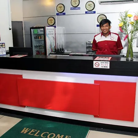 Happy Holiday Hotel